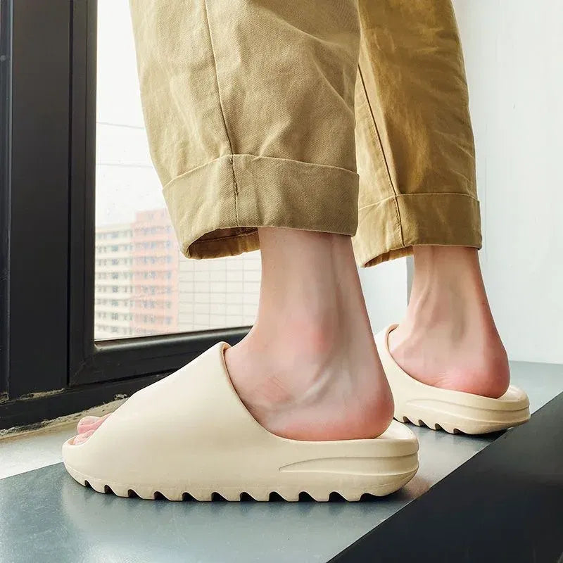 Color: Ivory, Shoe Size: 44-45 - Brand High Quality Super Soft EVA Sole Summer Slippers for Men Bathroom Slippers Home Slides Couple Beach Sandals Male Slipper