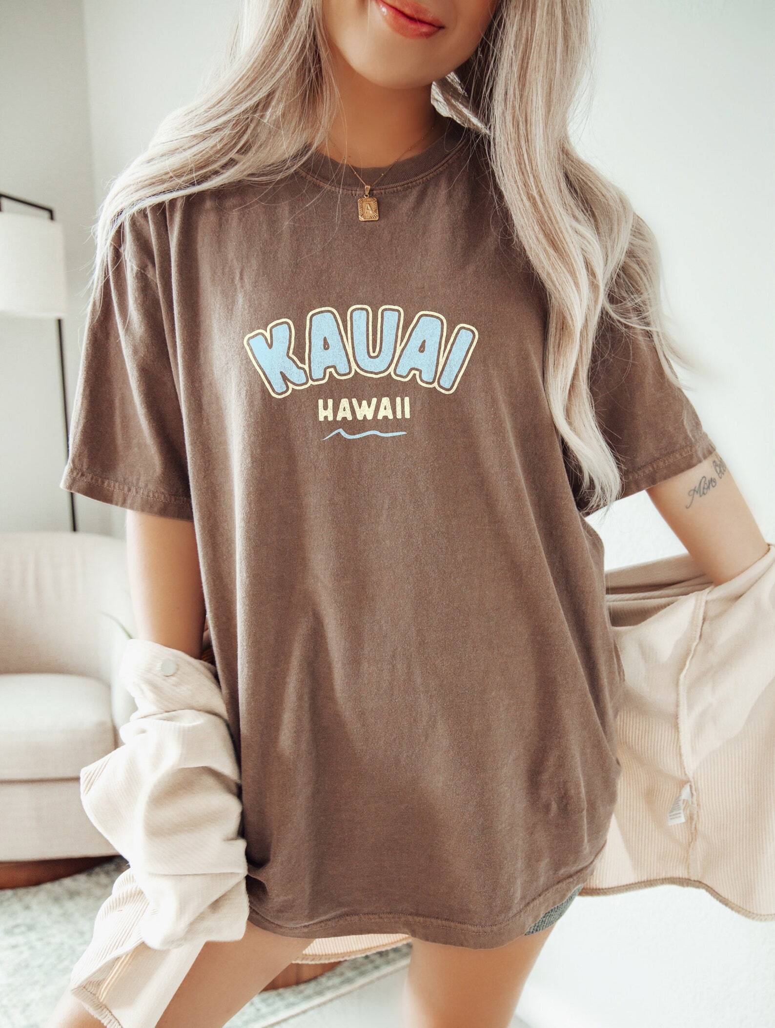 Kauai Hawaii Shirt Home State Tee Comfort Colors Women's Tshirts Oversized T-shirt Beach T Shirt Summer Tee Honolulu Tee Hibiscus Flower